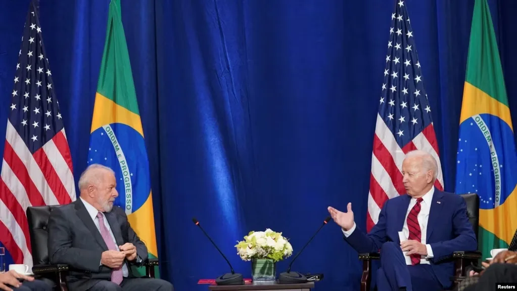 Biden y Lula discuten sobre los desafíos a la democracia y los derechos laborales.