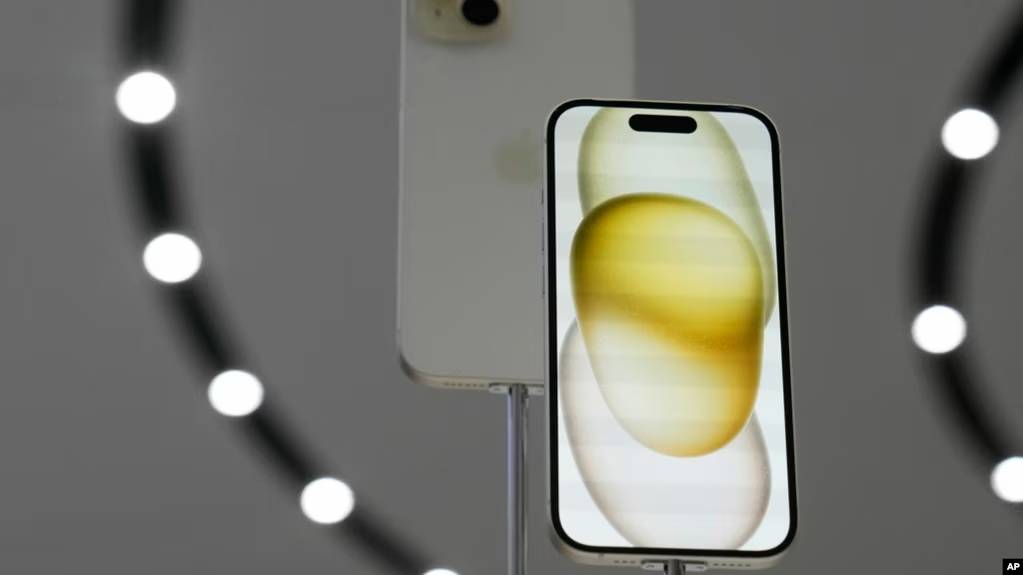 Apple atribuye sobrecalentamiento de iPhone 15 a defecto de software